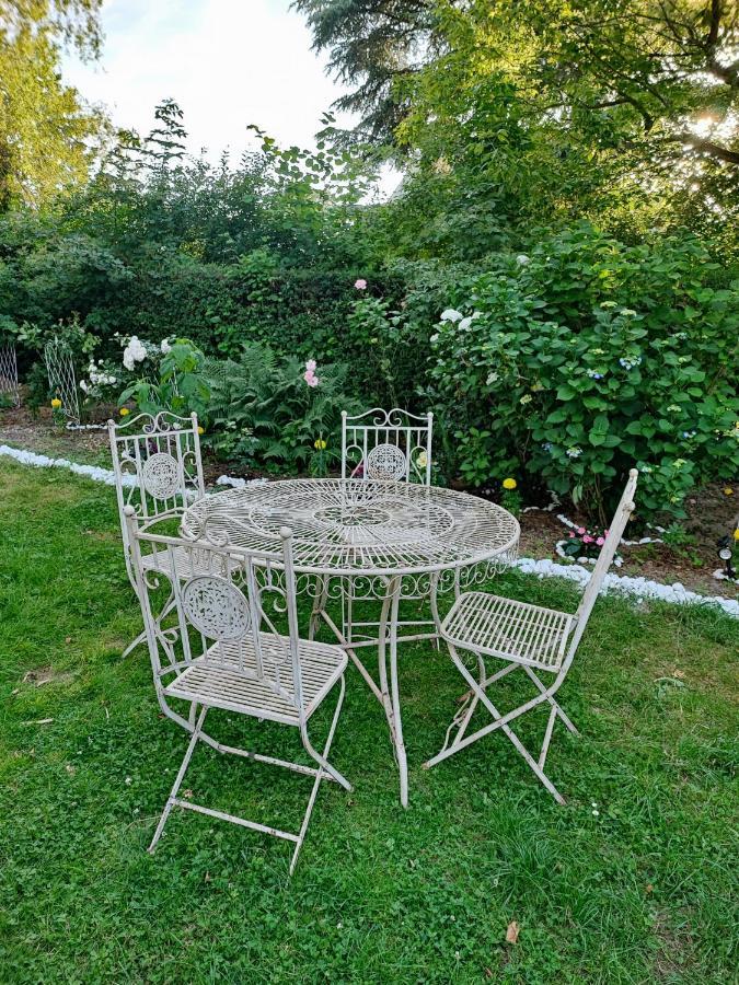 Maison Wezembeek-Oppem ภายนอก รูปภาพ